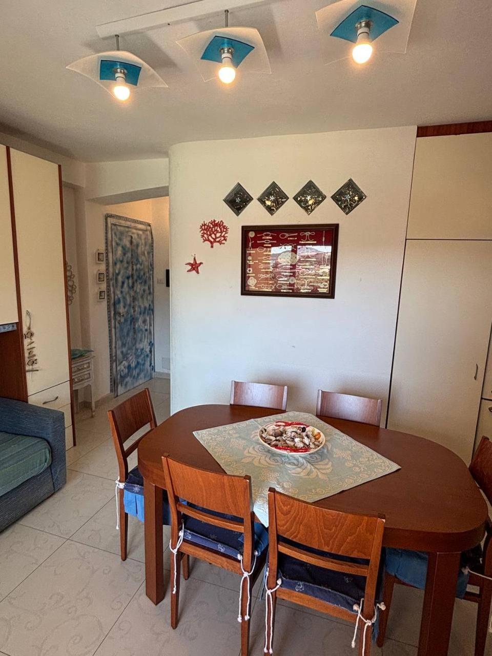 Marlena Apartment Ла-Маддалена Екстер'єр фото