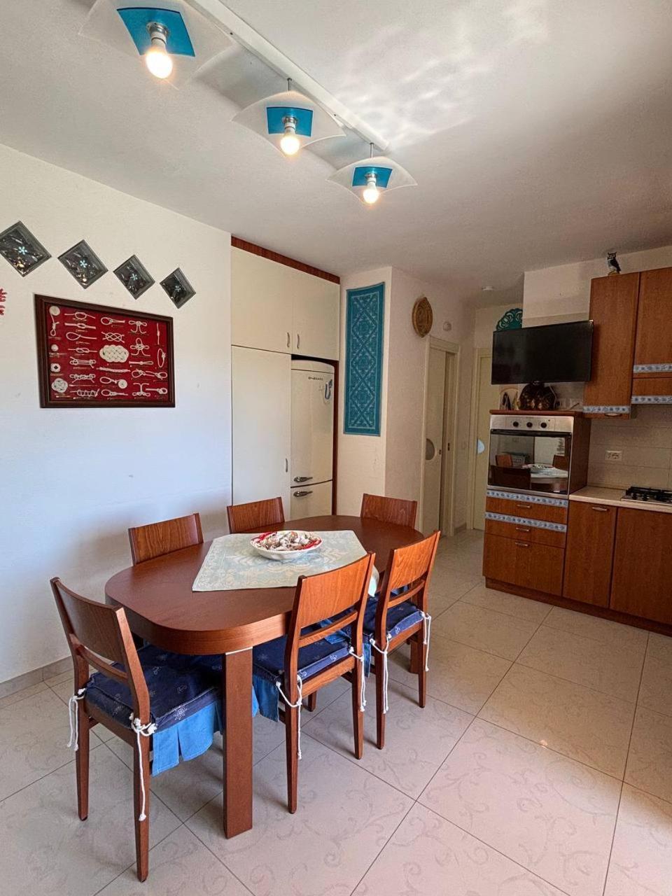 Marlena Apartment Ла-Маддалена Екстер'єр фото