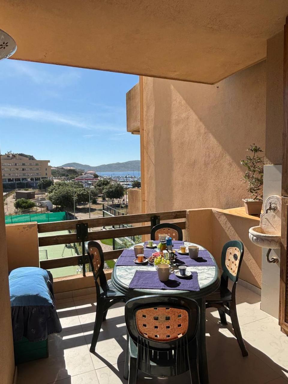 Marlena Apartment Ла-Маддалена Екстер'єр фото