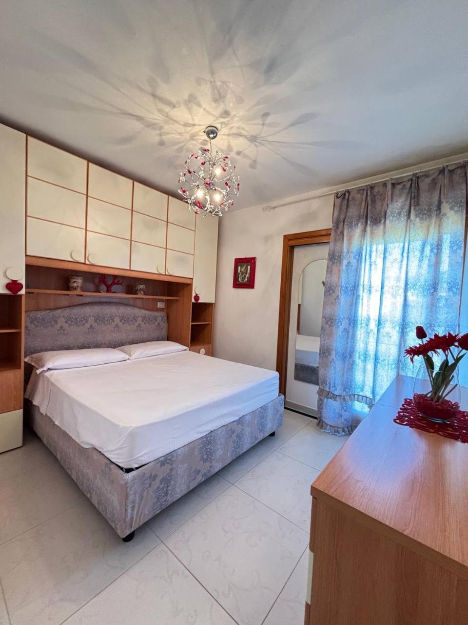 Marlena Apartment Ла-Маддалена Екстер'єр фото